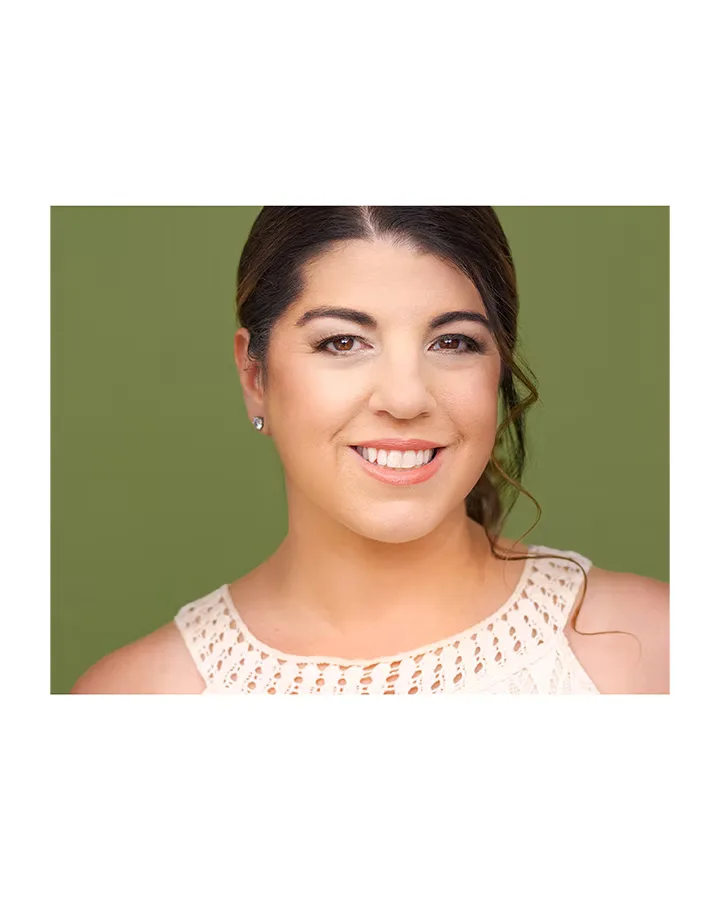 Portrait of Erin Cross